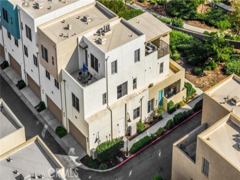 269 Magnet , Irvine, CA