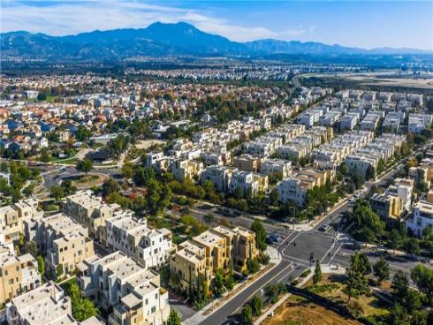 269 Magnet , Irvine, CA