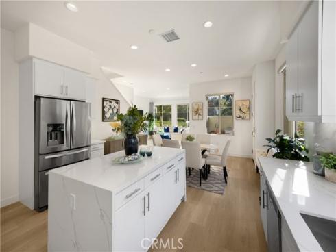 269 Magnet , Irvine, CA