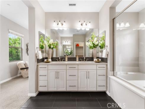 102  Yellow Pine  , Irvine, CA