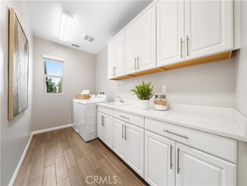 102  Yellow Pine  , Irvine, CA