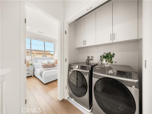 184  Elkhorn  , Irvine, CA