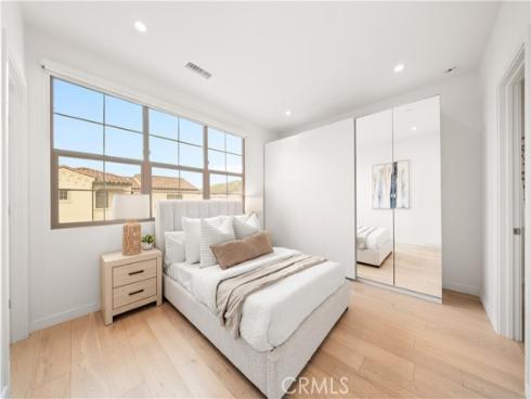 184  Elkhorn  , Irvine, CA