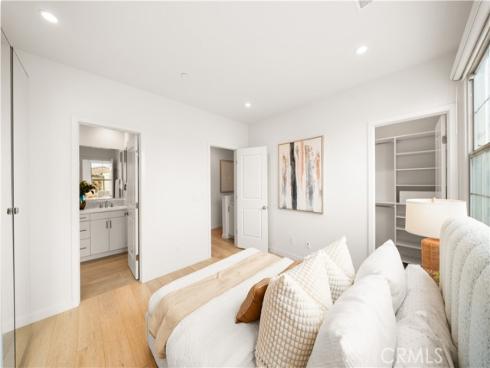 184  Elkhorn  , Irvine, CA