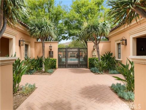 184  Elkhorn  , Irvine, CA