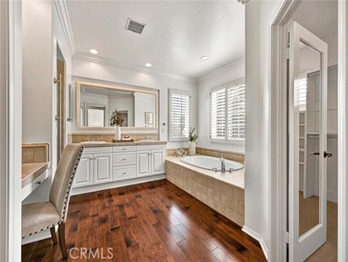 8 Versailles , Irvine, CA