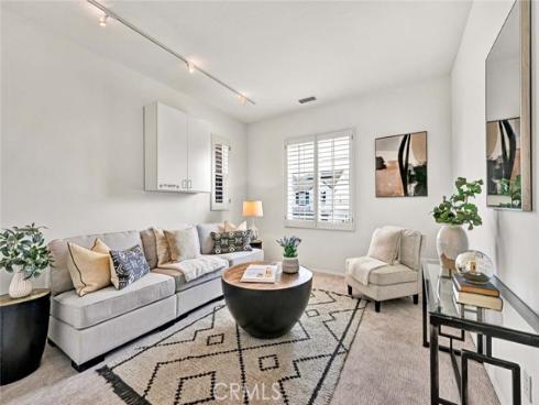 8 Versailles , Irvine, CA