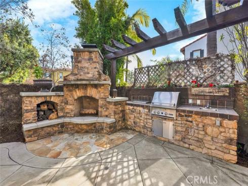 8 Versailles , Irvine, CA