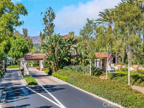 8 Versailles , Irvine, CA