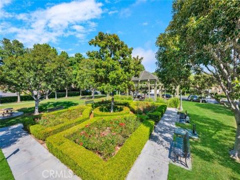 8 Versailles , Irvine, CA