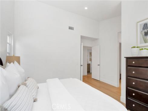 22  Yorktown  , Irvine, CA