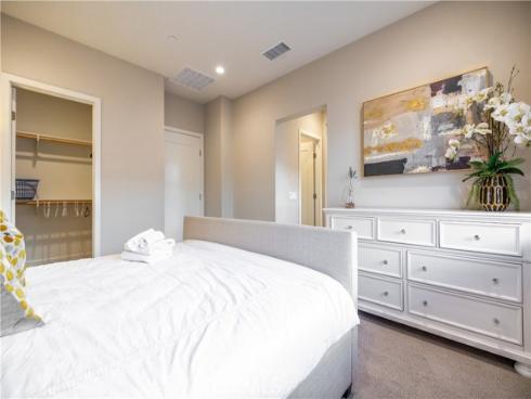 114 Falcon Ridge , Irvine, CA