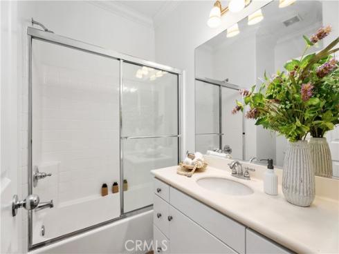 171  Stepping Stone  , Irvine, CA