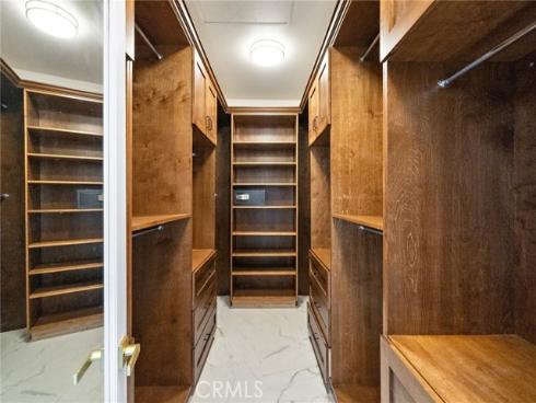 2  Dos Rios  , Irvine, CA