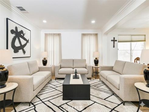 2  Dos Rios  , Irvine, CA