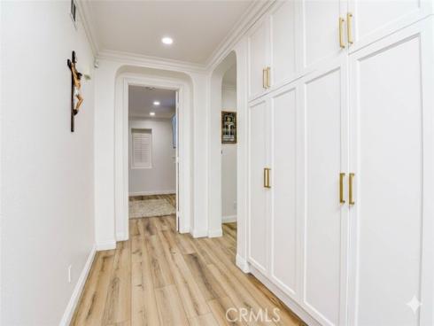 2  Dos Rios  , Irvine, CA