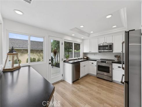 7  E Yale loop  , Irvine, CA