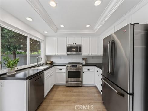 7  E Yale loop  , Irvine, CA