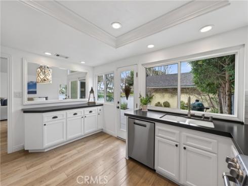 7  E Yale loop  , Irvine, CA