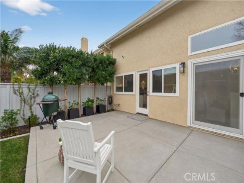 7  E Yale loop  , Irvine, CA