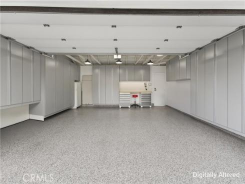 7  E Yale loop  , Irvine, CA