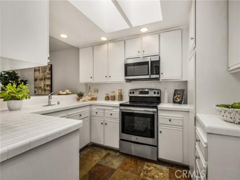 54  Orchard  , Irvine, CA