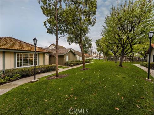 54  Orchard  , Irvine, CA