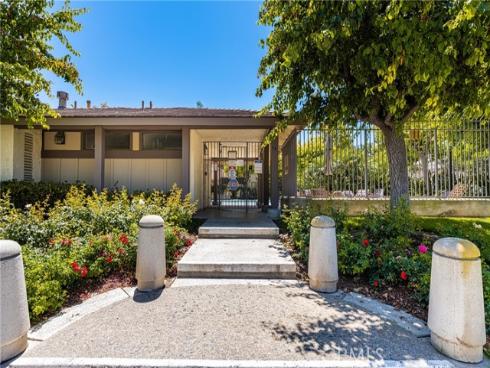 54  Orchard  , Irvine, CA