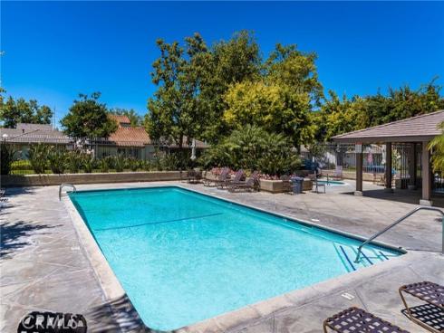 54  Orchard  , Irvine, CA