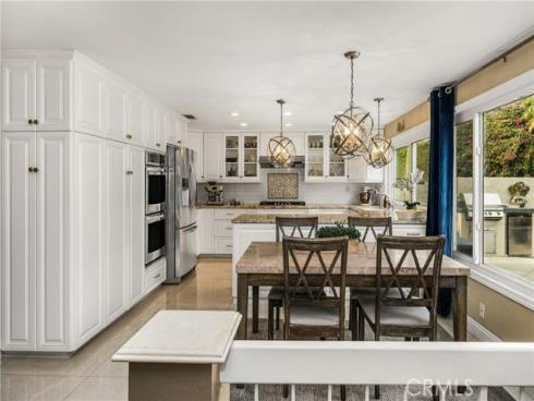 22  Hunter  , Irvine, CA