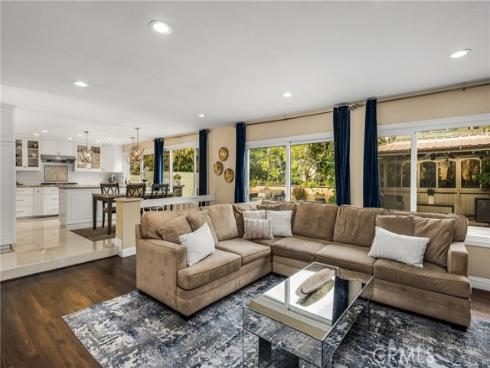 22  Hunter  , Irvine, CA