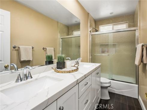 22  Hunter  , Irvine, CA