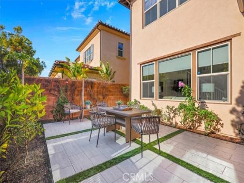 106  Cordial  , Irvine, CA