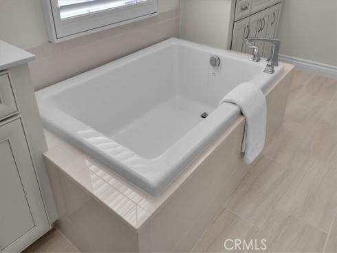 106  Cordial  , Irvine, CA