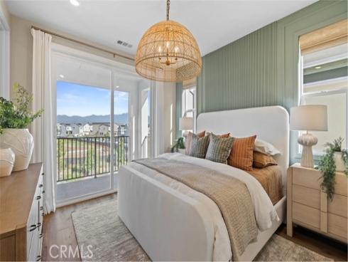 916  Chinon  , Irvine, CA