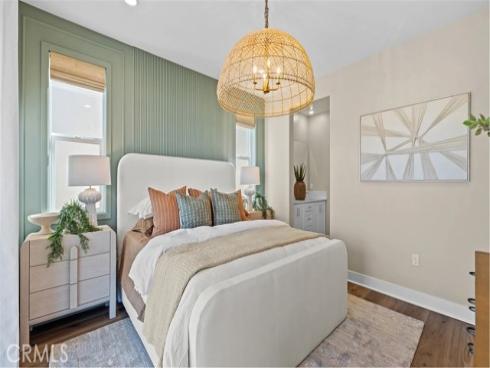 916  Chinon  , Irvine, CA