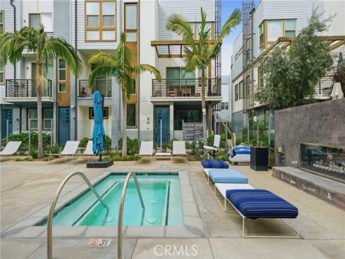 339  Placemark  , Irvine, CA