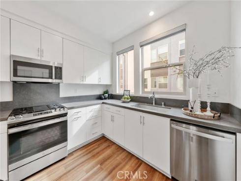 339  Placemark  , Irvine, CA