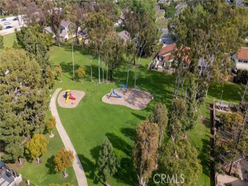 21  Queens Wreath  , Irvine, CA