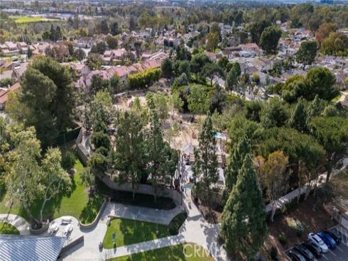 21  Queens Wreath  , Irvine, CA