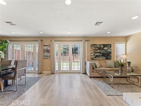 21  Queens Wreath  , Irvine, CA