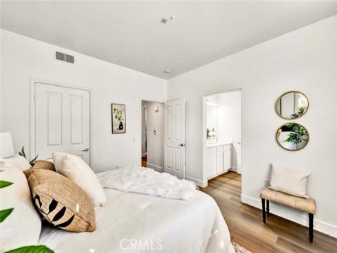 1203  Solvay Aisle  , Irvine, CA