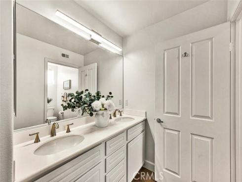 1203  Solvay Aisle  , Irvine, CA