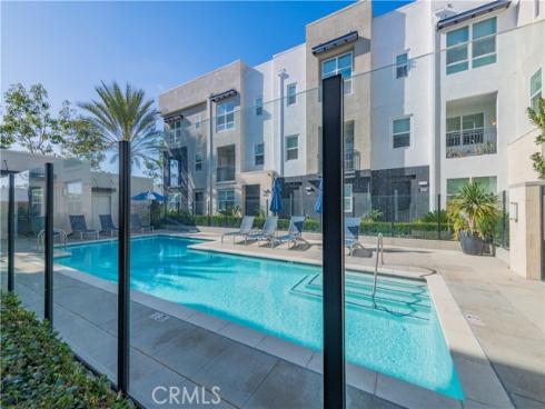 2236 Synergy , Irvine, CA