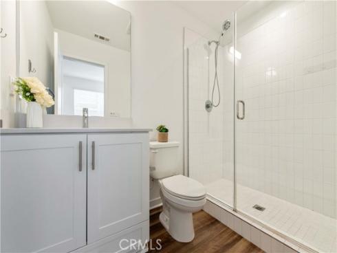 2236 Synergy , Irvine, CA