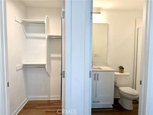 2236 Synergy , Irvine, CA