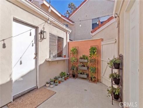 17  Dartmouth  , Irvine, CA