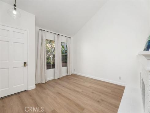 17  Dartmouth  , Irvine, CA