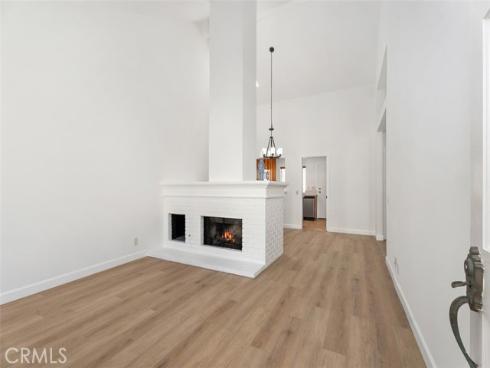 17  Dartmouth  , Irvine, CA