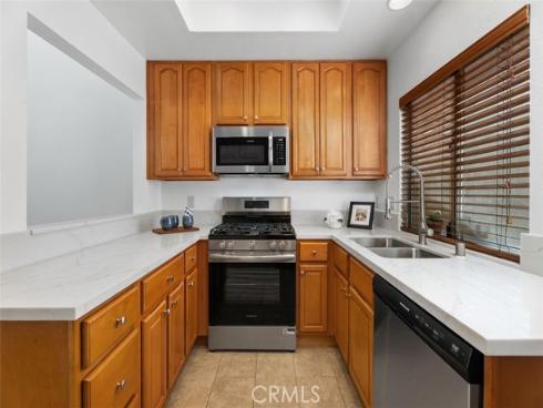 17  Dartmouth  , Irvine, CA